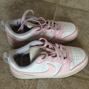 Nike Sneakers Pink and White